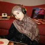 Lahir di Makassar, 28 November 2002, Syifa Mahirah tumbuh bersama musik. Ia sudah bernyanyi sejak usianya tiga tahun. FOTO: Allung06/portalbmi.id