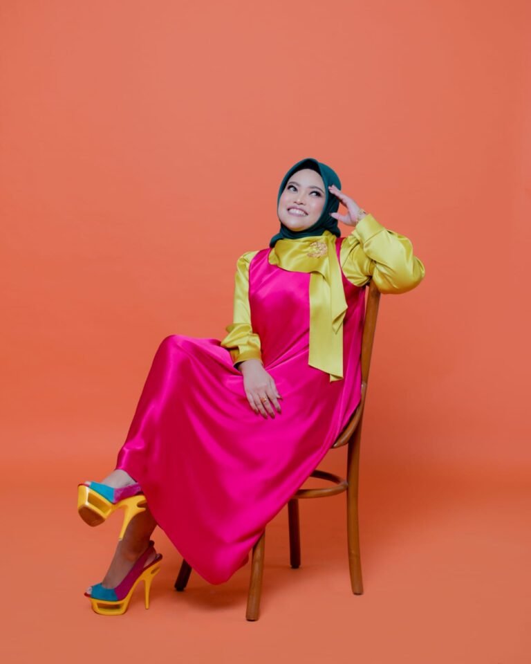 Gya Anandini, atau dikenal dengan nama panggung Gya, adalah penyanyi Indonesia yang dikenal luas sejak awal tahun 2000-an. FOTO: Allung06/portalbmi.id