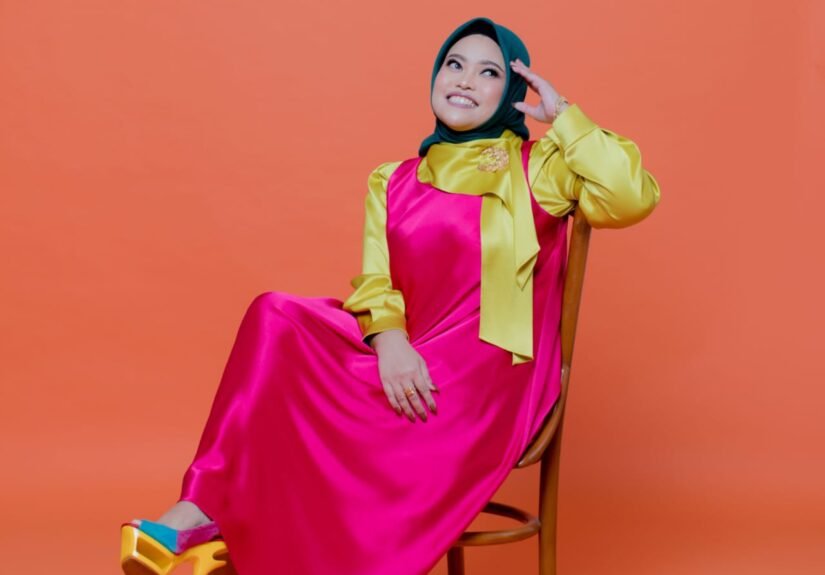 Gya Anandini, atau dikenal dengan nama panggung Gya, adalah penyanyi Indonesia yang dikenal luas sejak awal tahun 2000-an. FOTO: Allung06/portalbmi.id