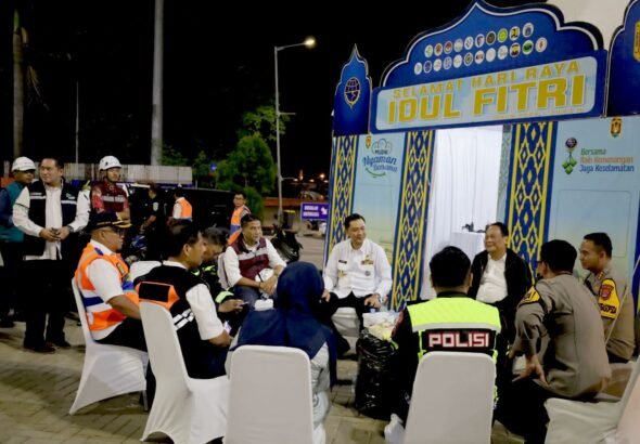 Wakil Menteri Perhubungan (Wamenhub) Republik Indonesia, Suntana, meninjau pelaksanaan Angkutan Lebaran 2026 di Pelabuhan Ciwandan, Banten. FOTO: Budi05/portalbmi.id