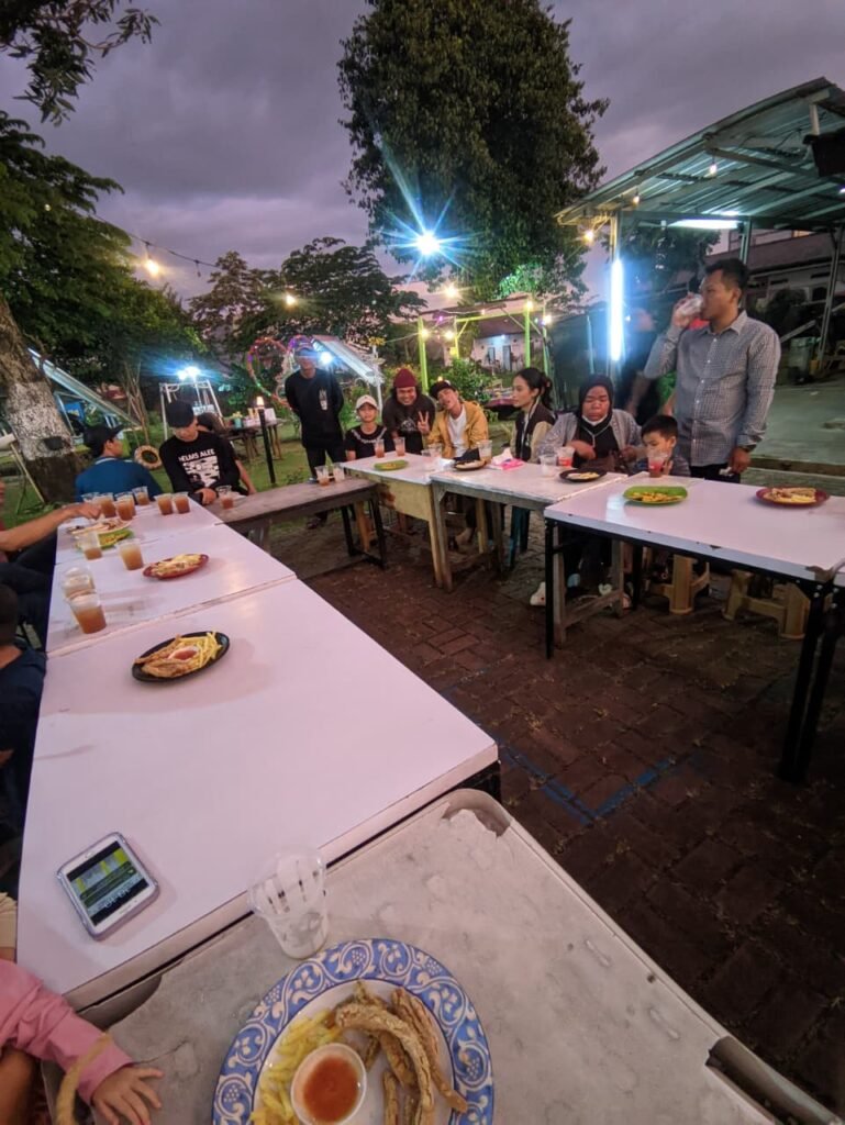 Komunitas pecinta Vespa, Pamulang Independent Scooter (PIS), kembali menggelar agenda tahunan mereka yakni Buka Puasa Bersama. FOTO: Henny06/portalbmi.id