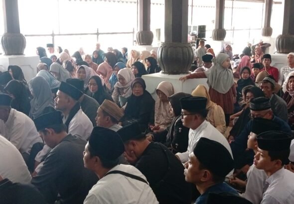 Tradisi sawalan yang menjadi bagian tak terpisahkan dari perayaan Idul Fitri di Provinsi Banten. FOTO: Achie06/portalbmi.id
