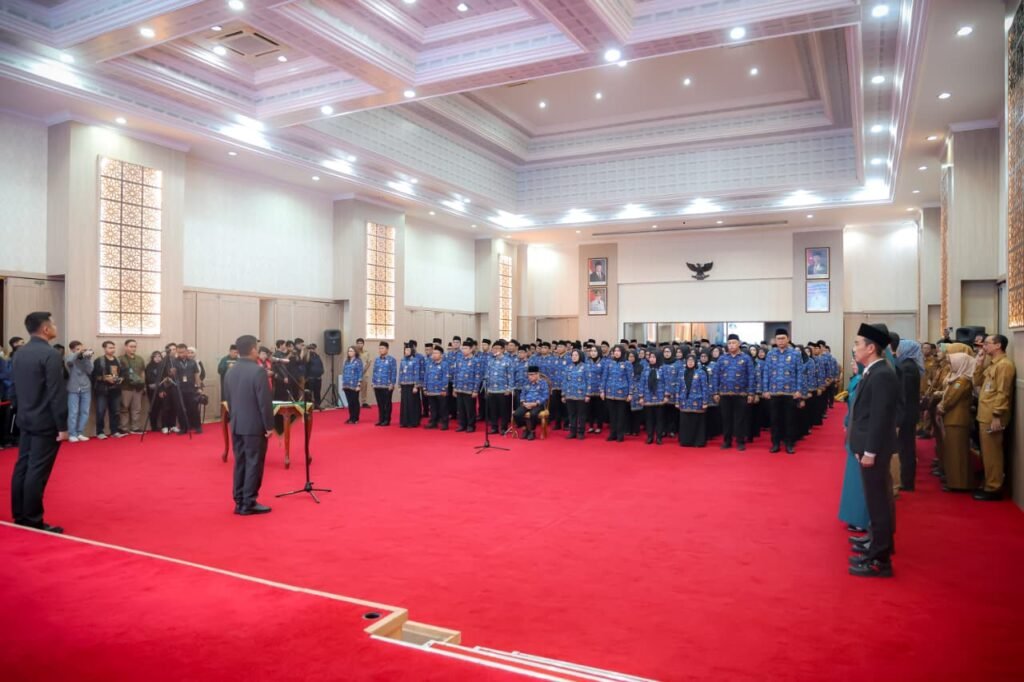 Gubernur Banten Andra Soni melantik 132 pejabat Administrator dan Pengawas pada perangkat daerah di lingkungan Pemerintah Provinsi (Pemprov) Banten. FOTO: Setda Banten
