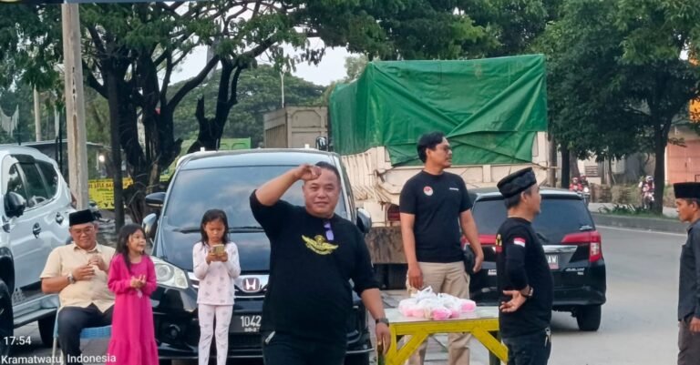 Keluarga besar PPPKRI Satuan BELA NEGARA MADA II Kota Cilegon menggelar kegiatan Halal Bihalal, berbagi takjil, serta buka puasa bersama. FOTO: Budi05/portalbmi.id