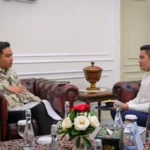Sekretariat Kabinet bertemu dengan Wakil Presiden Gibran Rakabuming untuk bersilaturahmi di Istana Wakil Presiden, Jakarta pada Kamis (2/4/2026) malam. Foto: BPMI Setpres