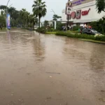 Banjir di Paradise Serpong City dan sekitarnya, Sabtu (4/4/2026). Foto: portalbmi.id