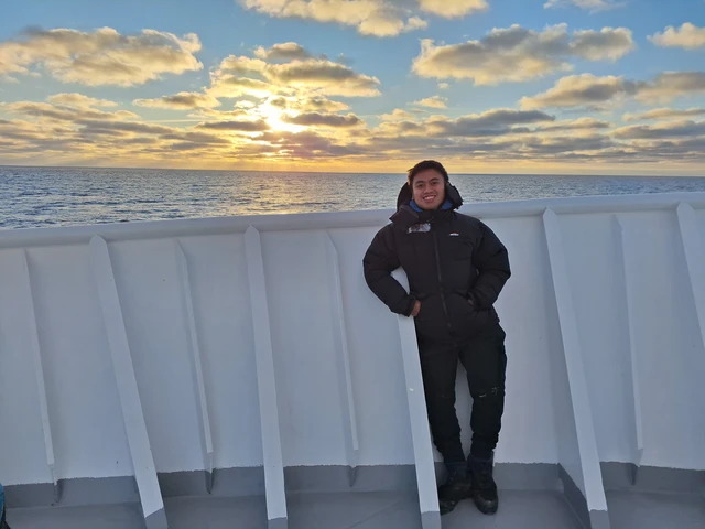 Ezra Timothy Nugroho (25 tahun) selama 57 hari penelitian di Antartika. Foto: Dok. Pribadi