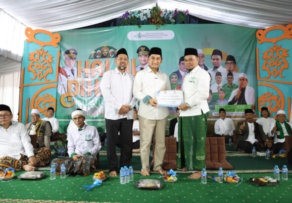 Wagub Dimyati saat menghadiri acara Halal Bihalal Pengurus Wilayah Nahdlatul Ulama (PWNU) Provinsi Banten. FOTO: Setda Provinsi Banten