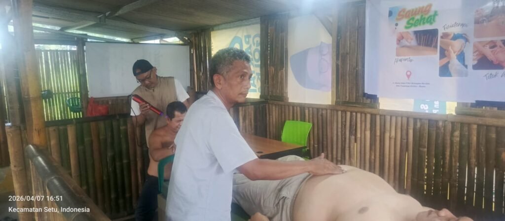 Saung Sehat Tangsel berlokasi di area yang tenang dan asri. FOTO: Henny06/portalbmi.id