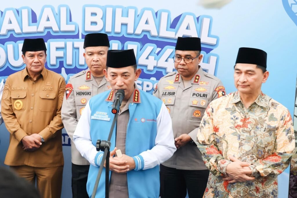 Kapolri Jendral Listyo Sigit Prabowo hadir dalam acara halal bihalal KSPSI AGN. FOTO: Setda Provinsi Banten