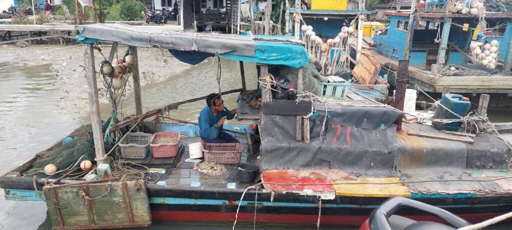 Kondisi Pelabuhan Tanjung Batu di Kecamatan Pemangkat, Kabupaten Sambas, kini kian memprihatinkan. FOTO: Aef05/portalbmi.id