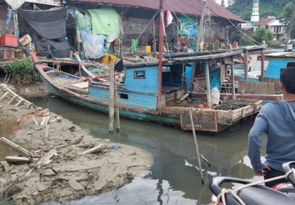 Kondisi Pelabuhan Tanjung Batu di Kecamatan Pemangkat, Kabupaten Sambas, kini kian memprihatinkan. FOTO: Aef05/portalbmi.id