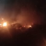 Pondok Aren, dikejutkan oleh kobaran api yang menghanguskan lapak pemulung pada Senin (20/4/2026) pagi. FOTO: Henny06/portalbmi.id