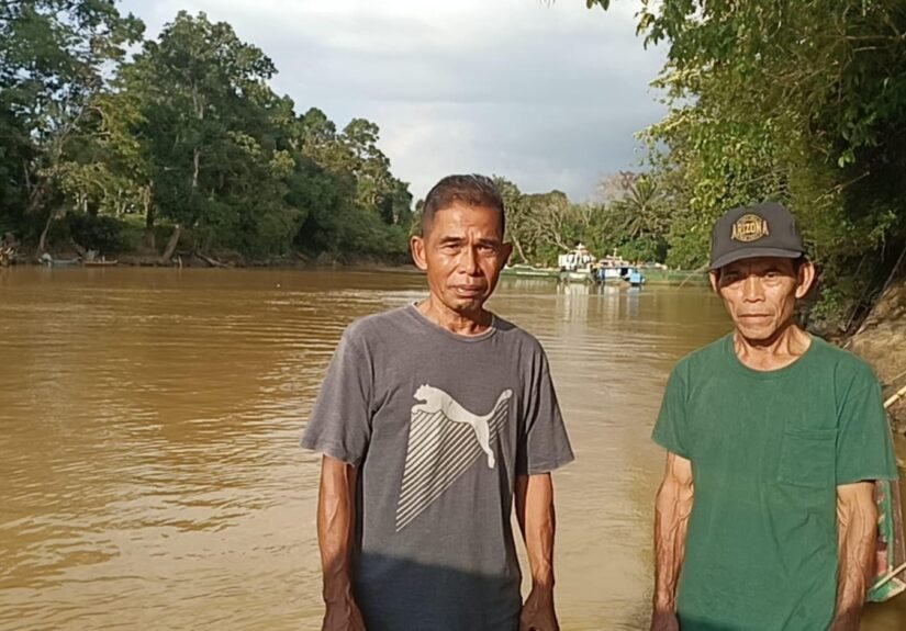 Mustafa (52), warga Dusun Sepandak, mengungkapkan bahwa perubahan kondisi air terjadi secara bertahap, namun kini semakin parah. FOTO: Nop06/portalbmi.id