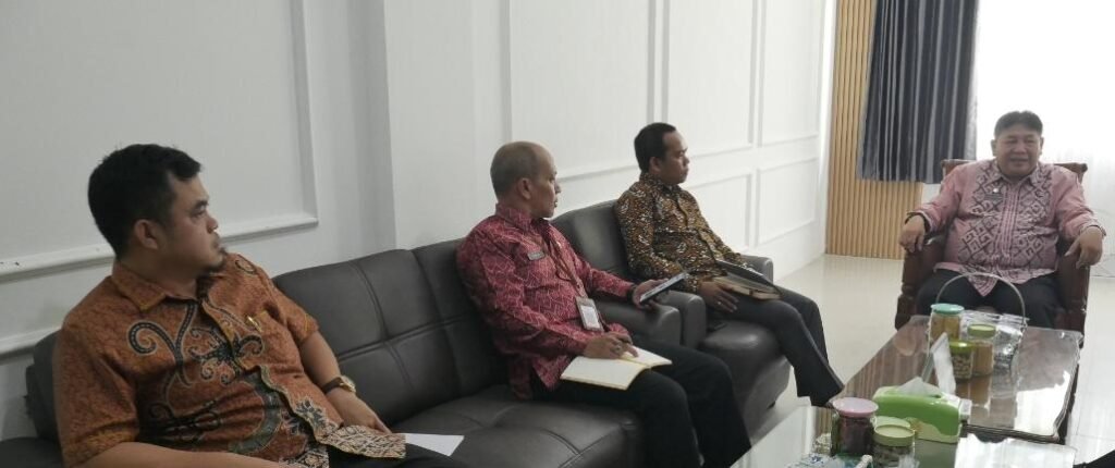 KPID bersama BPBD jalin kerjasama dalam  penguatan kualitas dan jangkauan penyiaran di kawasan perbatasan. FOTO: Aep05/portalbmi.id