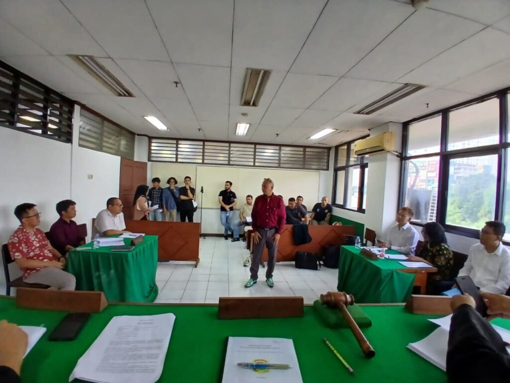 Fakultas Hukum Universitas Mpu Tantular kembali menunjukkan komitmennya dalam mencetak calon praktisi hukum berkualitas. FOTO: Ayu05/portalbmi.id