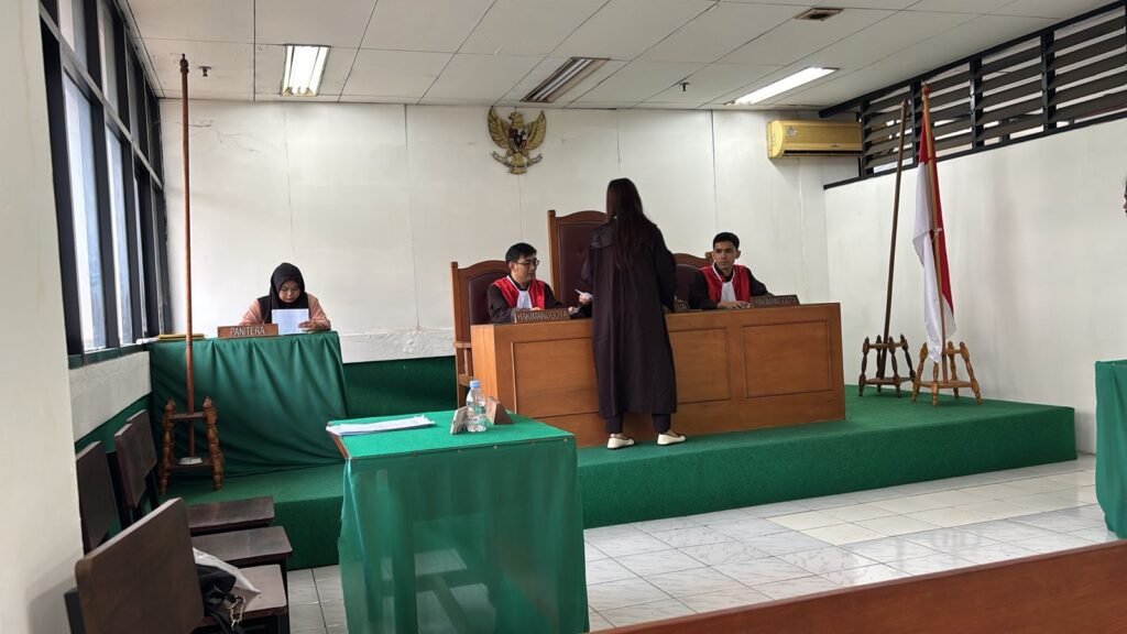 Fakultas Hukum Universitas Mpu Tantular kembali menunjukkan komitmennya dalam mencetak calon praktisi hukum berkualitas. FOTO: Ayu05/portalbmi.id