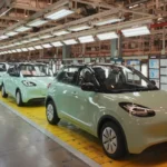Produksi mobil listrik atau Battery Electric Vehicle (BEV) new Wuling BinguoEV 2025 di pabrik PT SGMW Motor Indonesia, Cikarang, Bekasi, Jawa Barat. Foto: dok. Wuling Motors
