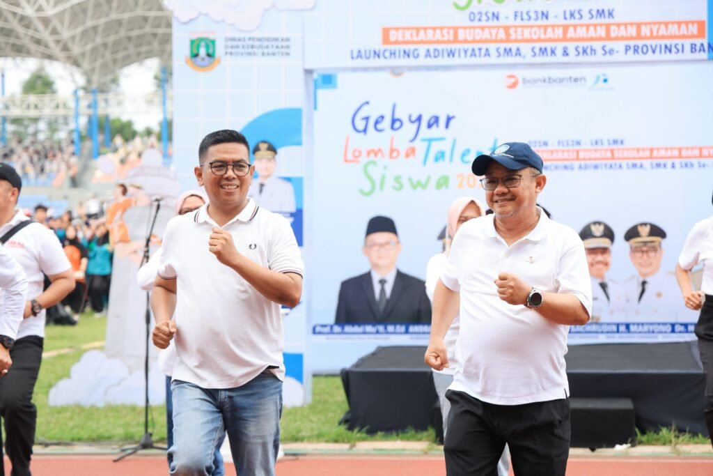 Mendikdasmen Abdul Mu’ti Apresiasi Terobosan Andra Soni Gratiskan Sekolah Swasta. FOTO: Setda Banten