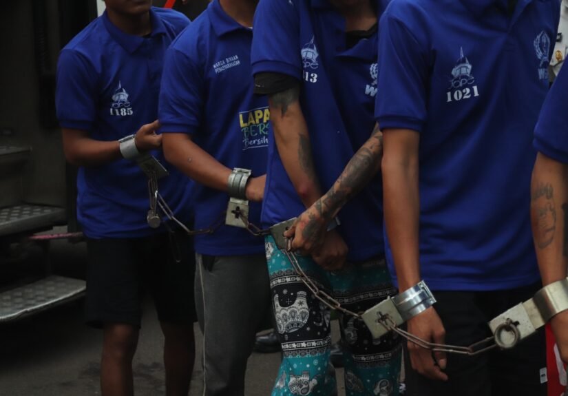 Lapas Kelas IIA Serang menerima kedatangan sebanyak 133 mutasi Warga Binaan Pemasyarakatan (WBP) dari Lembaga Pemasyarakatan Pemuda Kelas IIA Tangerang. FOTO: Achie06/PORTALBMI.ID