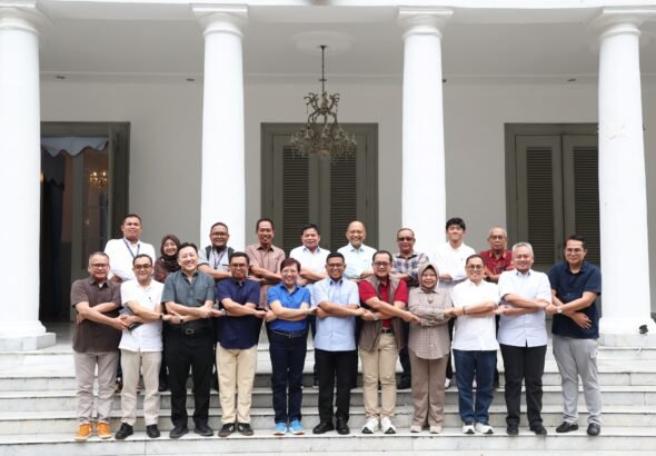 Andra Soni bersama Yayasan SMK Mitra Industri MM2100 segera menggagas pendidikan vokasi yang terintegrasi dengan kebutuhan Sumber Daya Manusia (SDM) yang siap kerja. FOTO: Setda Banten