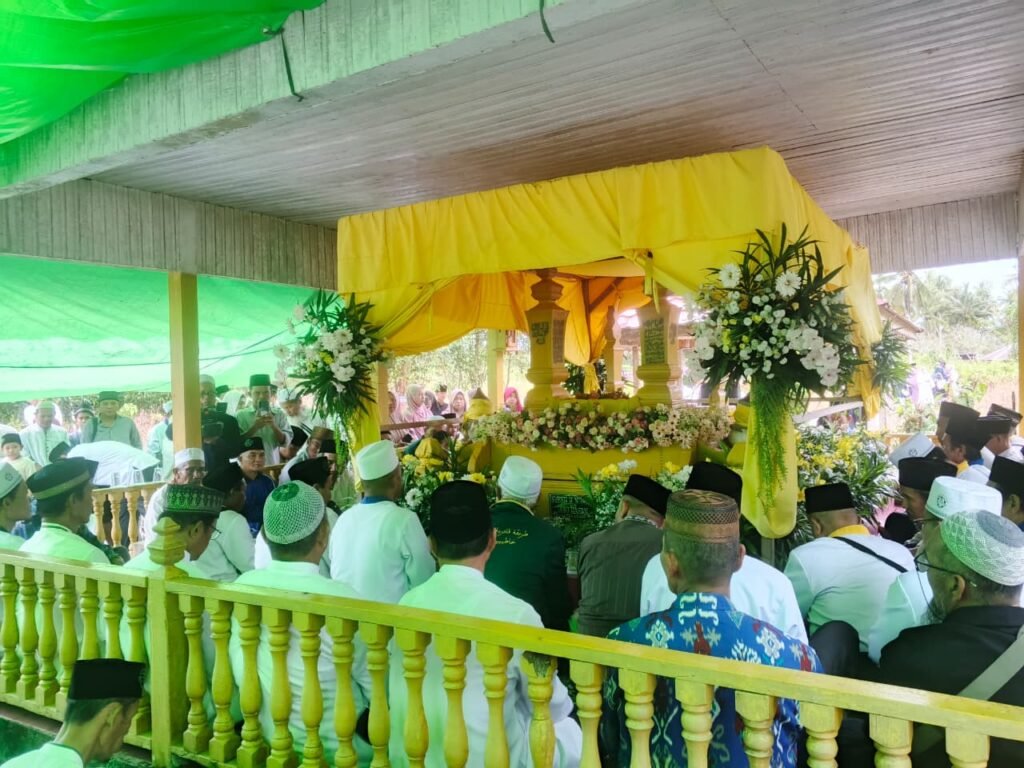 Haul Akbar Perdana Syekh Nurdin yang digelar di Masjid Jami’ Al-Falah, Desa Tekarang, Kabupaten Sambas. FOTO: Firdaus06/PORTALBMI.ID