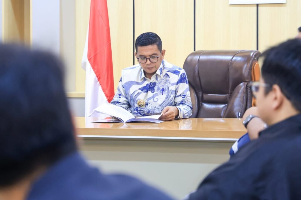 Gubernur Andra Soni menyambut positif rencana penyelenggaraan turnamen usia dini bertajuk Tangsel Youth Football. FOTO: Setda Banten/PORTALBMI.ID