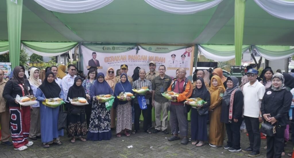 Ketahanan pangan berbasis potensi lokal secara berkelanjutan yang dilaksanakan di halaman Kantor Dinas Ketahanan Pangan Provinsi Kalimantan Barat pada Senin (25/05/2026). FOTO: Aef05/PORTALBMI.ID