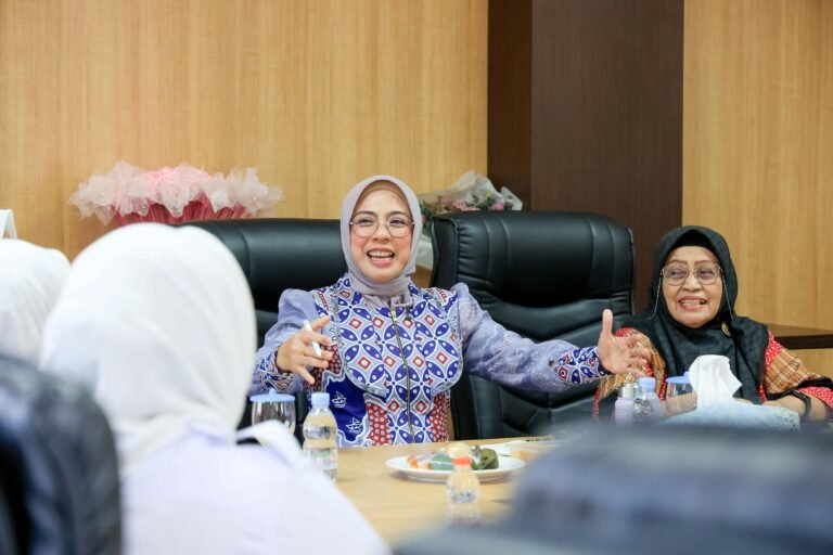 Tinawati usai menerima jajaran pengurus DPD HCI Provinsi Banten di Gedung PKK Provinsi Banten, KP3B Curug, Kota Serang, Selasa (26/5/2026). FOTO: Setda Banten/PORTALBMI.ID