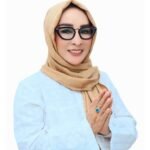 Tokoh perempuan, pengusaha, sekaligus penggerak sosial kemasyarakatan nasional asal Sambas, Kalimantan Barat, Eni Herlina. FOTO: Aef05/PORTALBMI.ID
