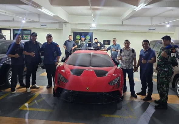 Lambo milik Bos PT QSS, Aseng, yang disita Kejagung dalam kasus IUP tambang di Kalimantan Barat. Foto: Dok. Istimewa
