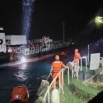 Tim CGA mengevakuasi 9 anak buah kapal tanker berbendera Saint Kitts dan Nevis bernama “Aquarius” yang mengalami kebocoran. (Sumber Foto : CGA, 5 Juni 2026)