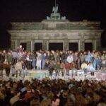 Runtuhnya “Tembok Berlin”