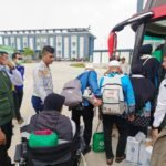 Jemaah haji Kloter JKB-01 asal Provinsi Banten tiba di Debarkasi Asrama Haji atau Grand El Hajj Banten, Cipondoh, Kota Tangerang, Selasa (2/6/2026). FOTO: Setda Banten/PORTALBMI.ID