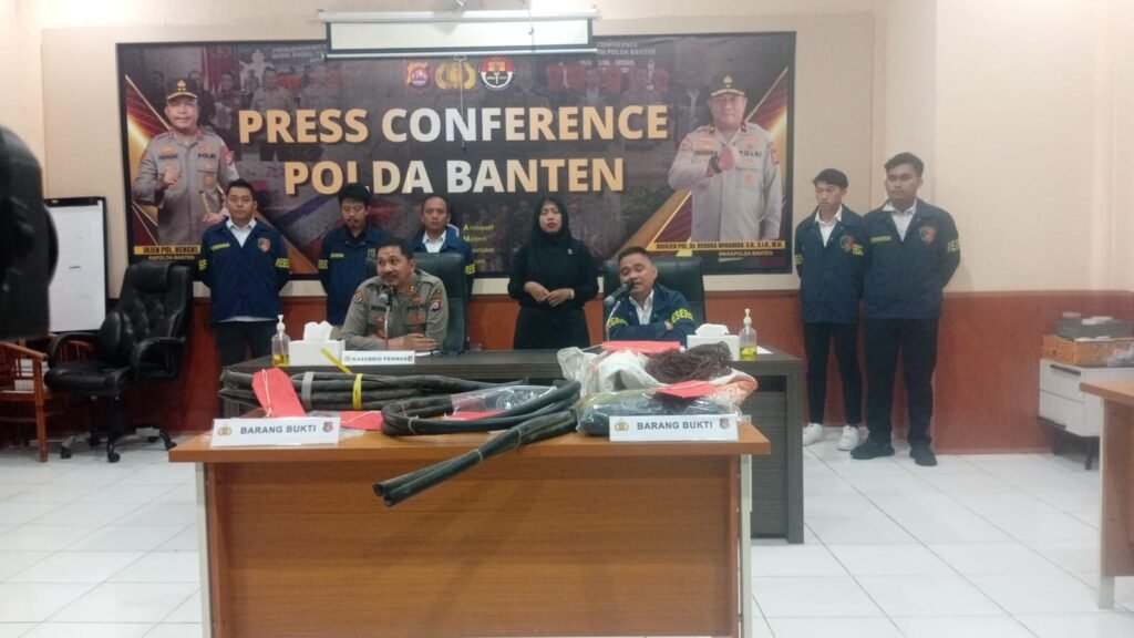 Pengungkapan kasus tersebut disampaikan dalam konferensi pers yang digelar di Aula Bidhumas Polda Banten, Rabu (3/6/2026). FOTO: Achie06/PORTALBMI.ID