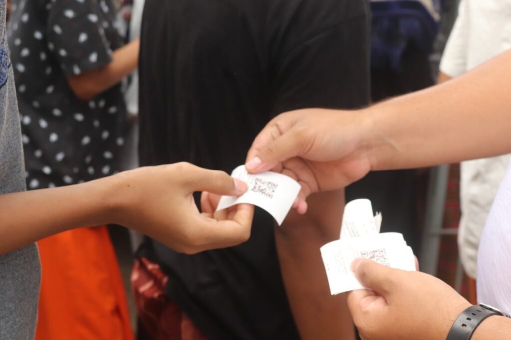 Program Jumat Berkah dengan membagikan voucher Warung Telekomunikasi Khusus (Wartelsus) secara gratis kepada Warga Binaan Pemasyarakatan (WBP). FOTO: Achie06/PORTALBMI.ID