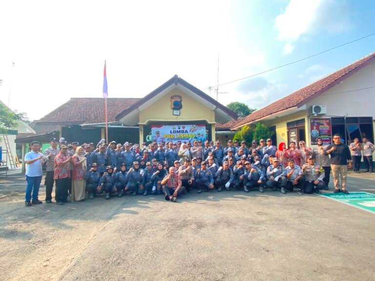 HUT Bhayangkara ke-80 tahun 2026, Polsek Purwokerto Utara, Polresta Banyumas, menggelar lomba PBB bagi anggota Linmas se-Kecamatan Purwokerto Utara. FOTO: PORTALBMI.ID/Humas Polresta Banyumas