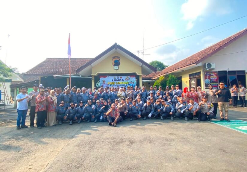 HUT Bhayangkara ke-80 tahun 2026, Polsek Purwokerto Utara, Polresta Banyumas, menggelar lomba PBB bagi anggota Linmas se-Kecamatan Purwokerto Utara. FOTO: PORTALBMI.ID/Humas Polresta Banyumas