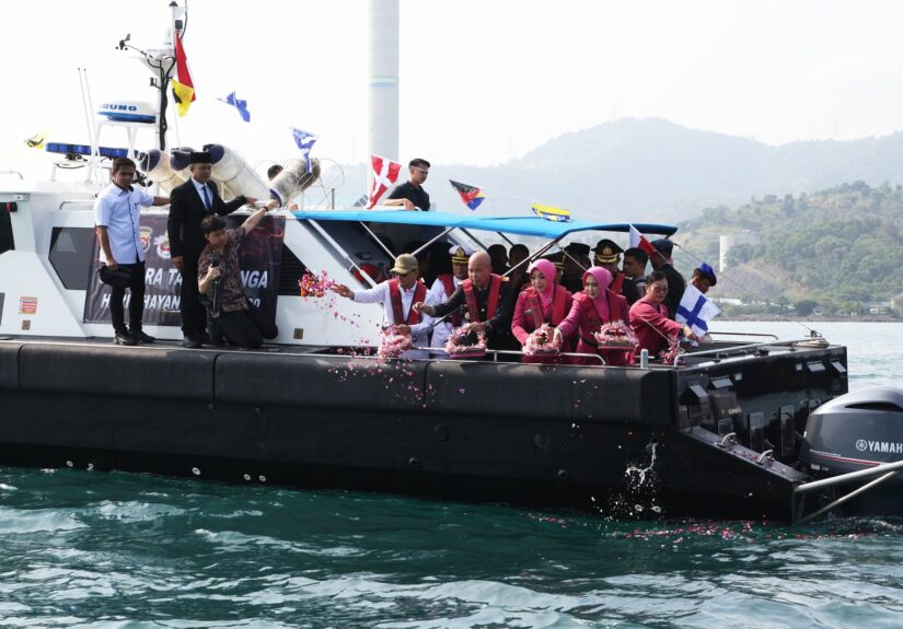 Wagub Achmad Dimyati Natakusumah menghadiri upacara tabur bunga di perairan Banten dalam rangka memperingati Hari Bhayangkara ke-80, Rabu (24/6/2026). FOTO: PORTALBMI.ID/Setda provinsi Banten