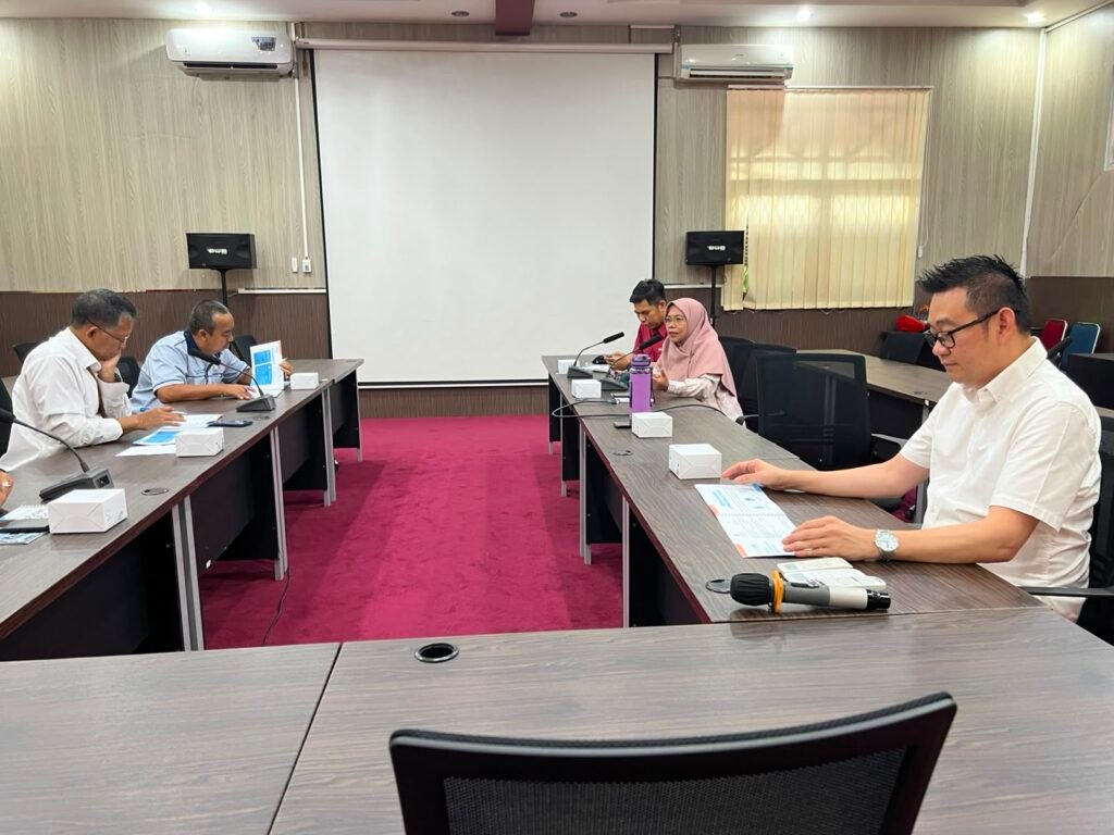 Lioe Nyit Liong memaparkan Program Magang Internasional Taiwan yang dikelola oleh PT. Socare Group Internasional. FOTO: PORTALBMI.ID