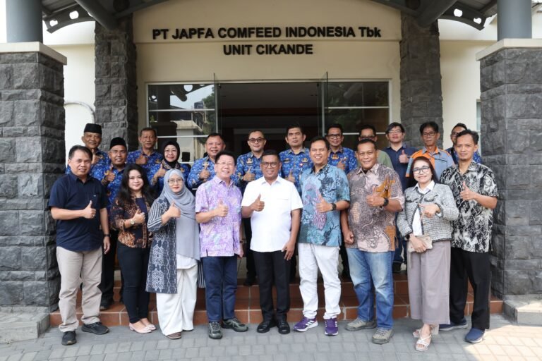 Kunjungan Gubernur Andra Soni bersama jajaran ke PT Japfa Comfeed Unit Cikande, Kabupaten Serang. FOTO: Setda prov Banten