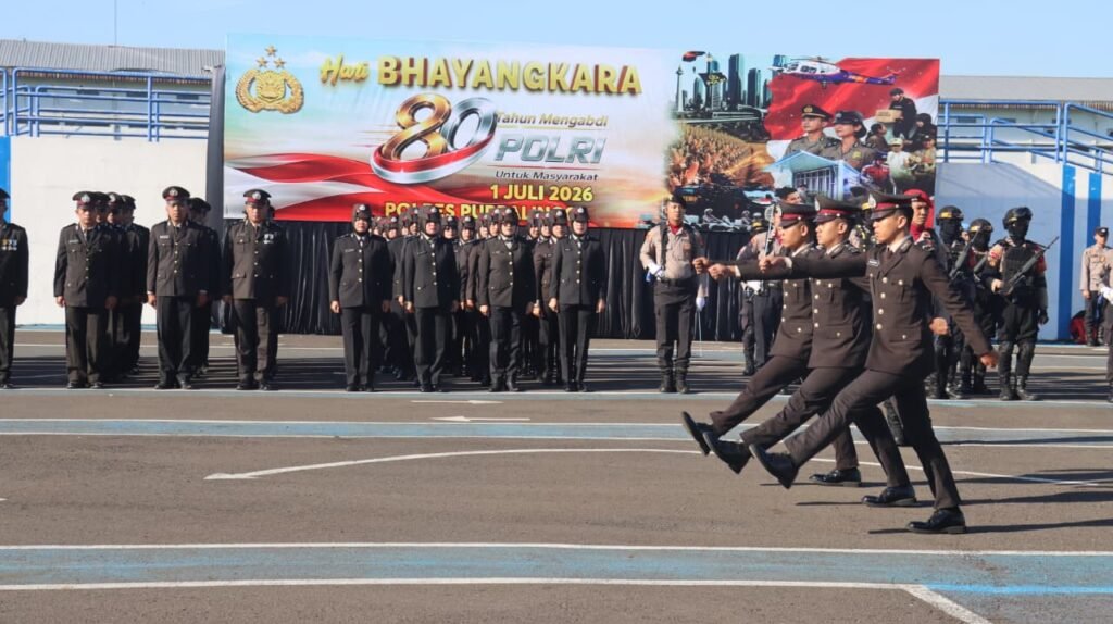 Upacara dipimpin Kapolres Purbalingga AKBP Anita Indah Setyaningrum yang bertindak sebagai inspektur upacara dan membacakan amanat Kapolda Jawa Tengah. FOTO: Humas Polres Purbalingga