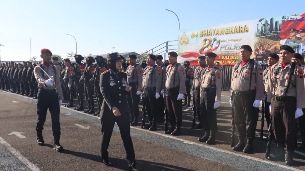 Upacara dipimpin Kapolres Purbalingga AKBP Anita Indah Setyaningrum yang bertindak sebagai inspektur upacara dan membacakan amanat Kapolda Jawa Tengah. FOTO: Humas Polres Purbalingga