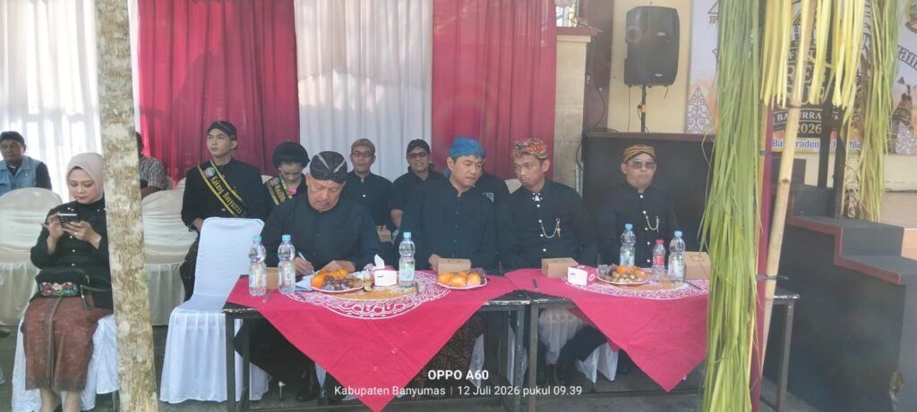 Grebeg Suran 2026 berlangsung meriah di kawasan wisata Baturaden, Kabupaten Banyumas, pada Minggu (12/7/2026). FOTO: Imam07/PORTALBMI.ID