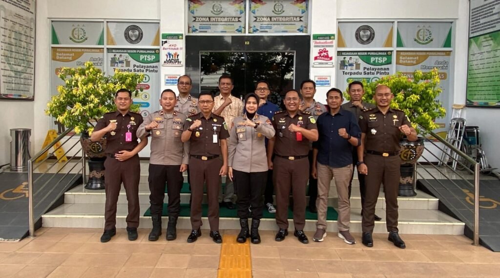 Kapolres Purbalingga AKBP Anita Indah Setyaningrum melakukan silaturahmi ke Kantor Kejaksaan Negeri (Kejari) Purbalingga, Selasa (14/7/2026). FOTO: Humas Polres Purbalingga/PORTALBMI.ID
