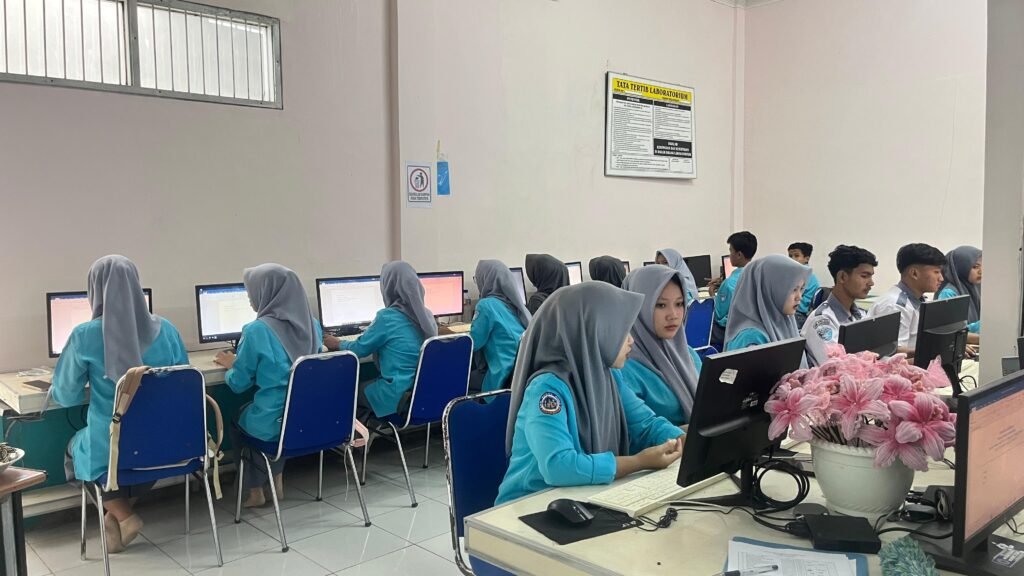SMK Nurul Huda Kabupaten Serang yang mengalami peningkatan jumlah peserta didik sekaligus kepastian pembiayaan operasional sekolah. FOTO: Setda Prov Banten/PORTALBMI.ID