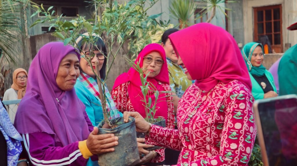 Kegiatan yang diselenggarakan pada Minggu (19/7/2026) di Kebun Alisa Khadijah, Jalan Parit H. Husin II Gang Anggrek No. 9 Pontianak. FOTO: Aef05/PORTALBMI.ID