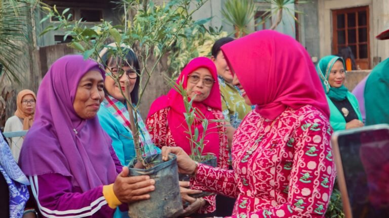 Kegiatan yang diselenggarakan pada Minggu (19/7/2026) di Kebun Alisa Khadijah, Jalan Parit H. Husin II Gang Anggrek No. 9 Pontianak. FOTO: Aef05/PORTALBMI.ID