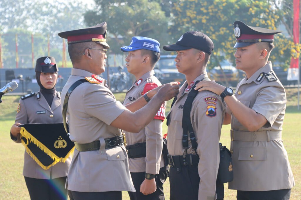 Wakapolda Jawa Tengah Brigjen Pol. Latif Usman memimpin Upacara Pembukaan Pendidikan Pembentukan Bintara (Diktukba) Polri Tahun Anggaran 2026 di Sekolah Polisi Negara (SPN) Polda Jawa Tengah. FOTO: Bid Humas Polda Jateng/PORTALBMI.ID