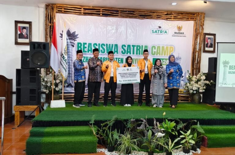 Badan Amil Zakat Nasional (BAZNAS) Kabupaten Banyumas resmi membuka ajang Beasiswa Satria Camp 2026 bertajuk "SATRIA Berkarya, Banyumas Berdaya" di Hotel Moro Seneng, Baturraden, Kamis (23/7/2026). FOTO: Imam06/PORTALBMI.ID